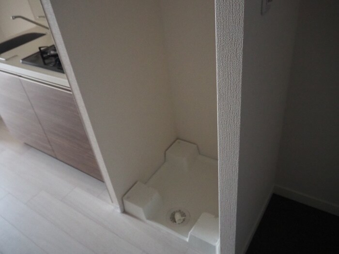 物件内観写真9　(洗濯機置場)