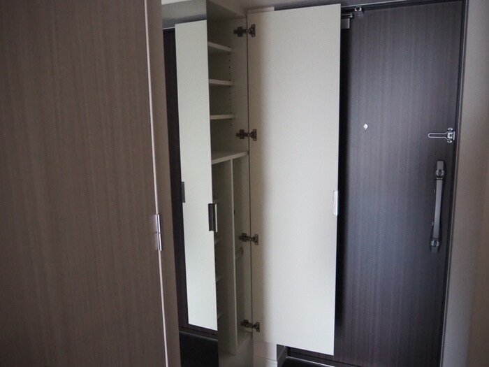 物件内観写真10　(靴箱)