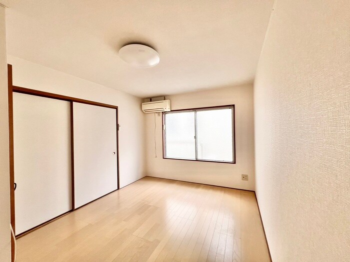 物件内観写真9　(居室)