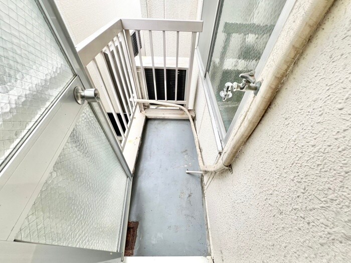 物件内観写真18　(洗濯機置場)