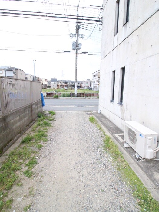 物件外観写真3　(周辺環境)