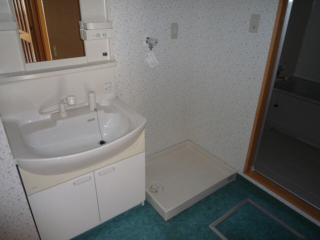 物件内観写真9　(洗面)
