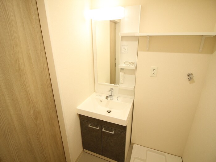 物件内観写真9　(洗面)