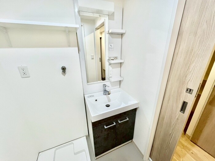 物件内観写真13　(洗面)