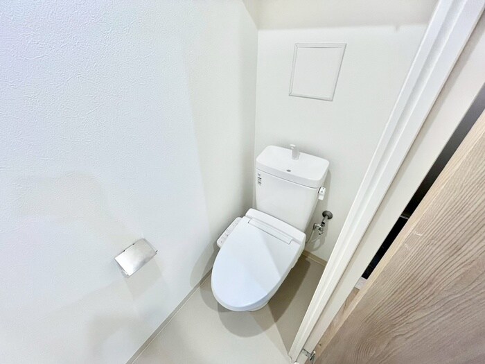 物件内観写真14　(トイレ)