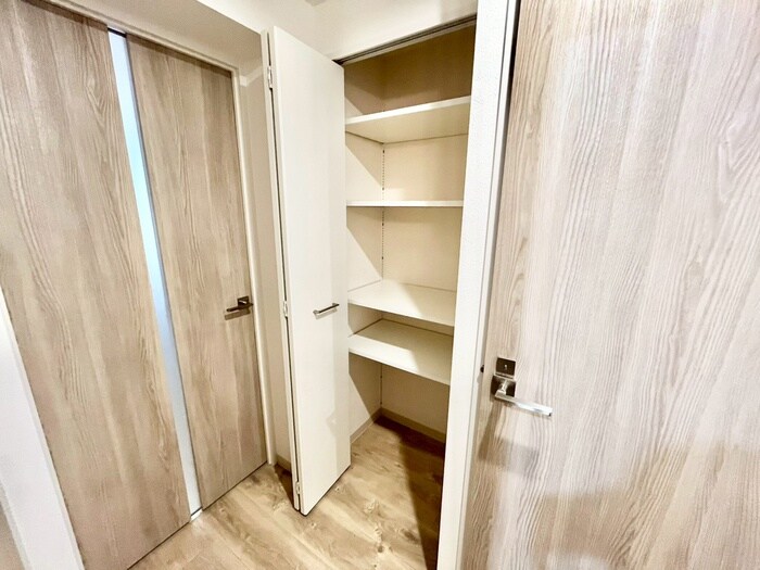 物件内観写真18　(収納)