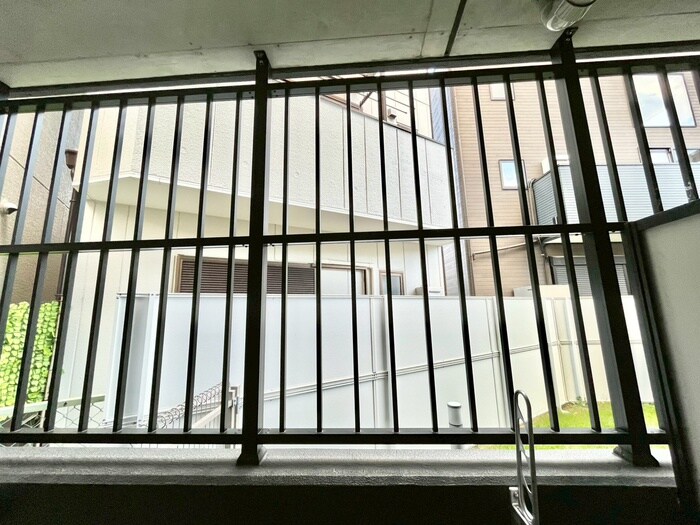 物件内観写真22　(室内からの展望)