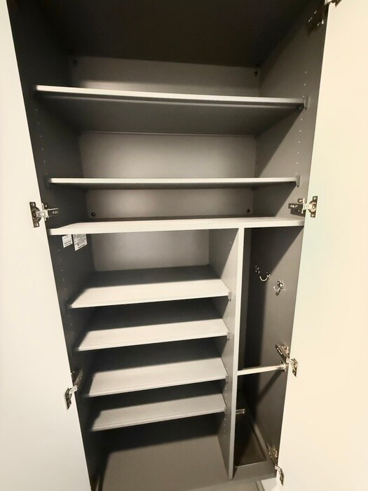 物件内観写真7　(靴箱)