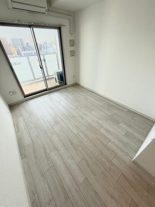 物件内観写真15　(居室)