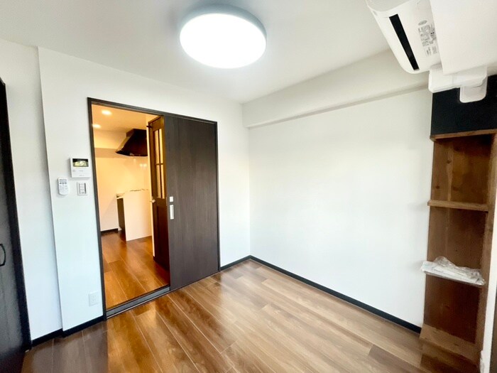 物件内観写真10　(居室)