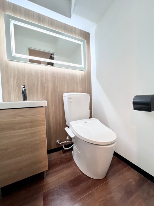 物件内観写真14　(トイレ)