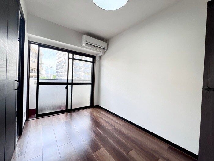 物件内観写真15　(居室)