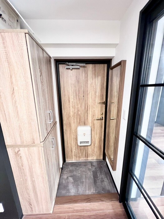 物件内観写真17　(玄関)