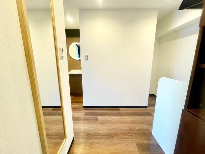 物件内観写真19　(廊下)