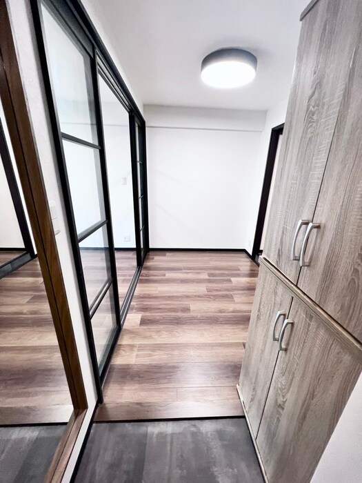 物件内観写真22　(玄関)