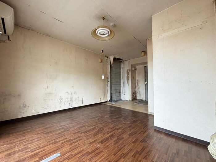 物件内観写真8　(居室)