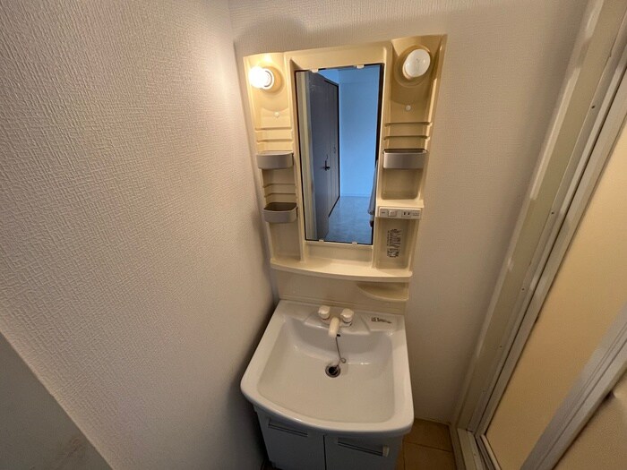 物件内観写真9　(洗面)