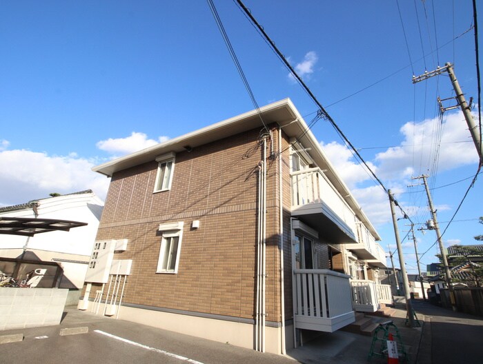 物件外観写真2　(外観写真)