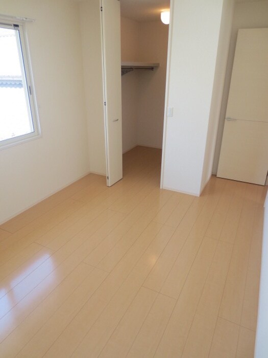 物件内観写真9　(居室)