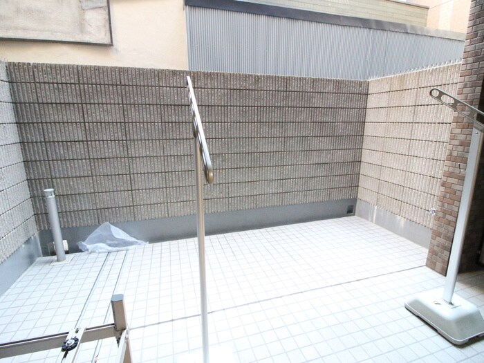 物件内観写真16　(ベランダ・バルコニー)