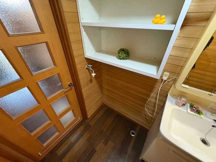 物件内観写真22　(洗濯機置場)