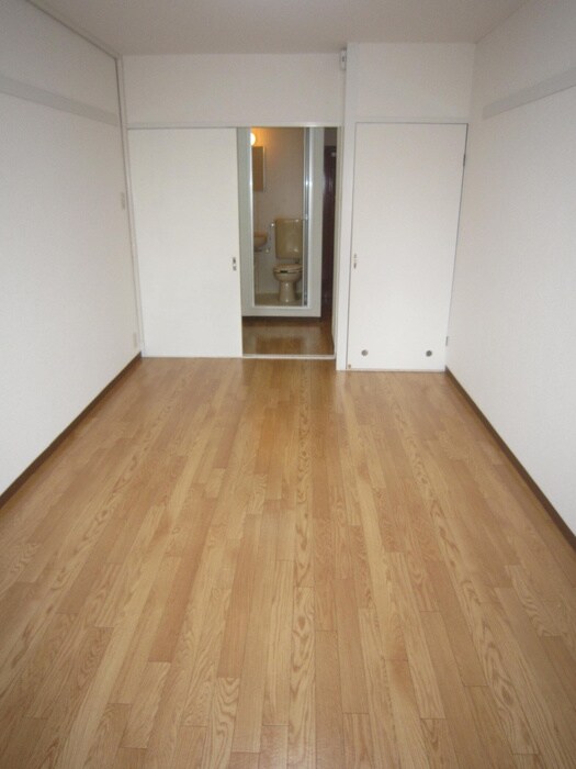 物件内観写真5　(居室)