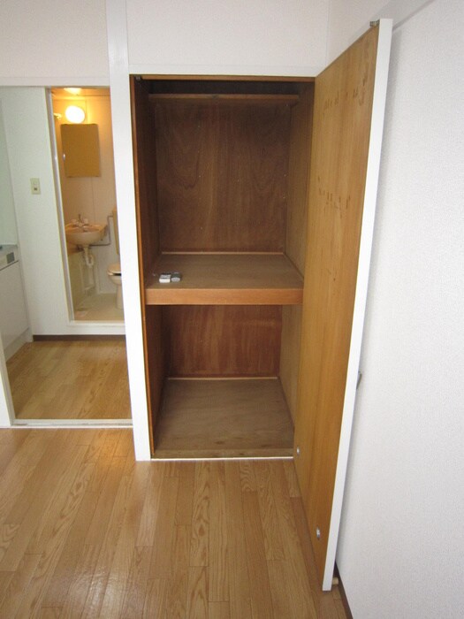 物件内観写真7　(収納)