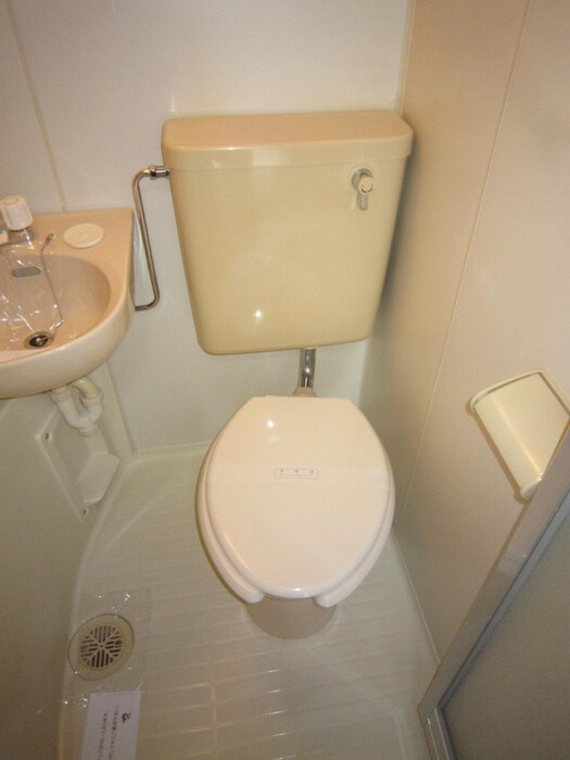 物件内観写真8　(トイレ)