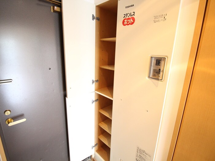物件内観写真18　(靴箱)