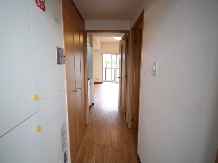 物件内観写真19　(廊下)