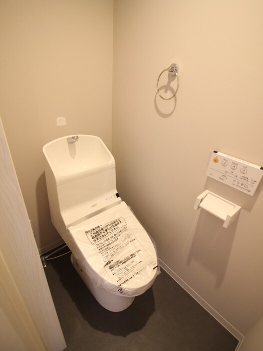 物件内観写真11　(トイレ)