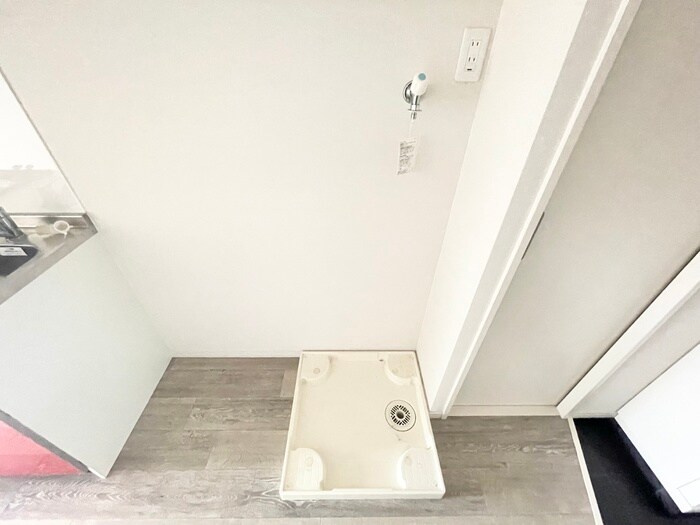 物件内観写真13　(洗濯機置場)