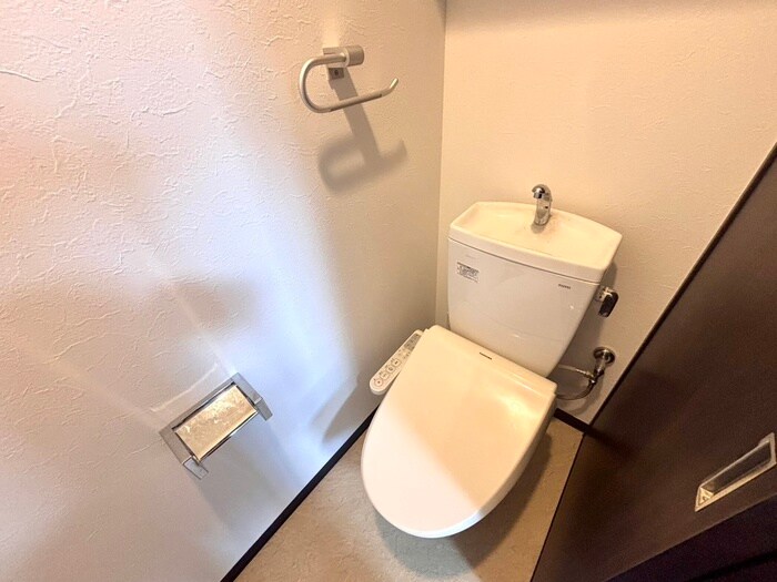 物件内観写真10　(トイレ)