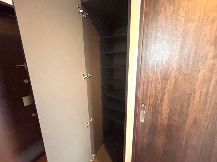 物件内観写真15　(靴箱)