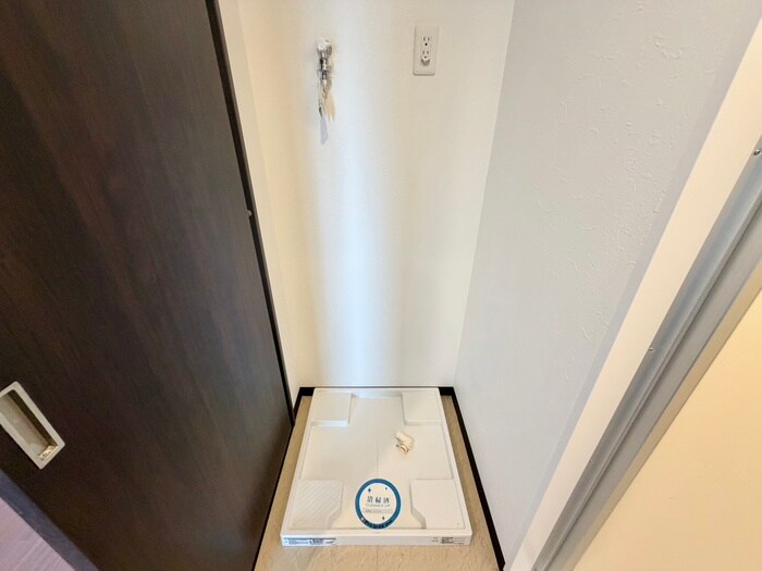 物件内観写真20　(洗濯機置場)