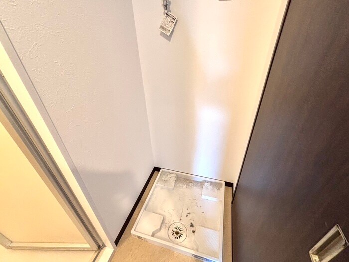 物件内観写真21　(洗濯機置場)