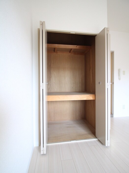 物件内観写真8　(収納)