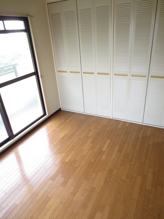 物件内観写真10　(居室)