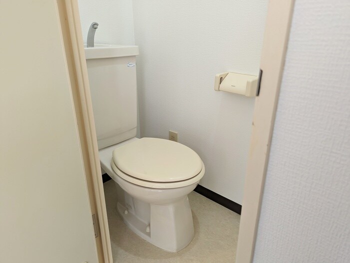 物件内観写真12　(トイレ)