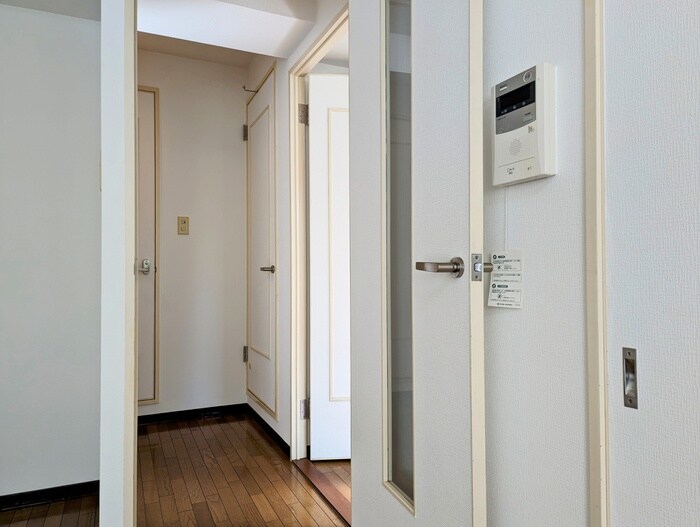 物件内観写真20　(廊下)