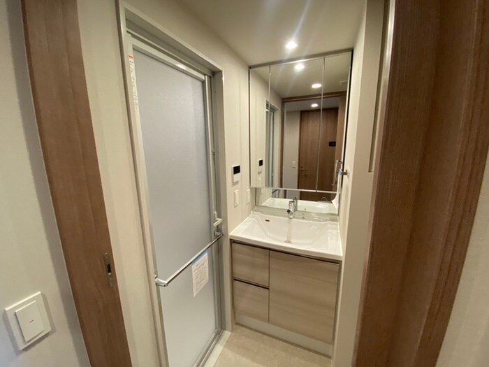 物件内観写真12　(洗面)