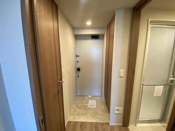 物件内観写真14　(玄関)