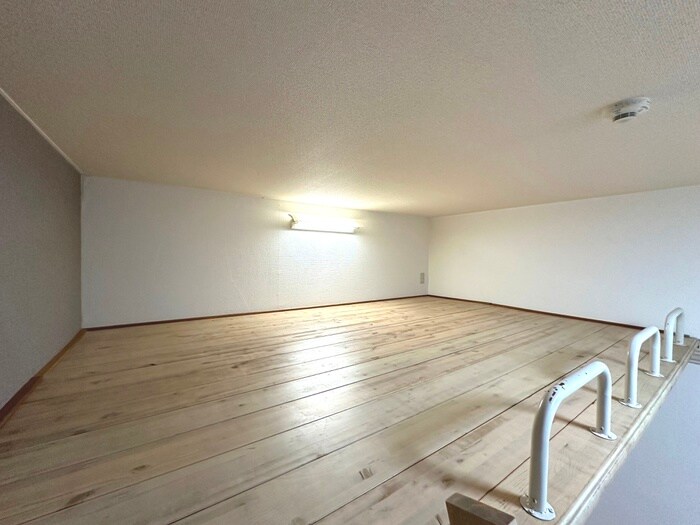 物件内観写真13　(収納)