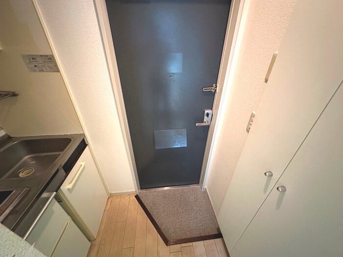 物件内観写真15　(玄関)