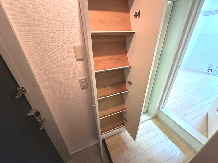 物件内観写真16　(靴箱)