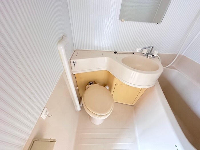 物件内観写真15　(トイレ)