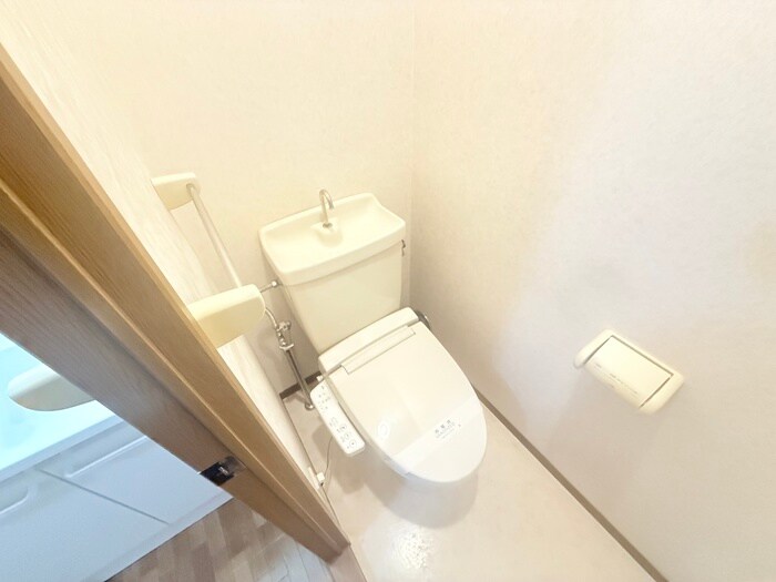 物件内観写真9　(トイレ)