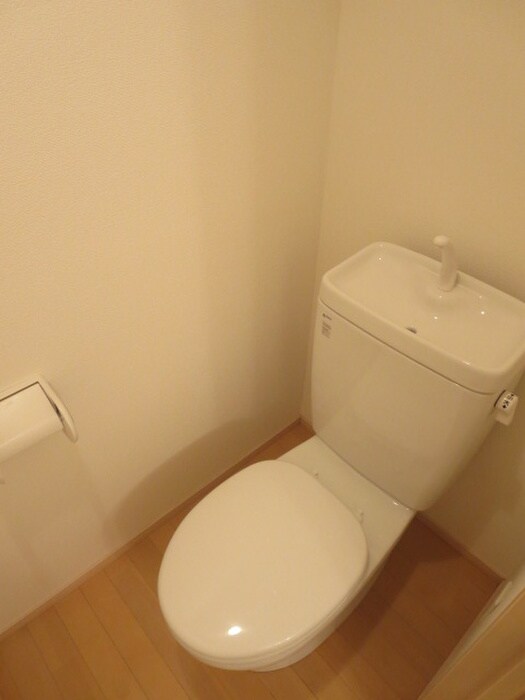 物件内観写真14　(トイレ)