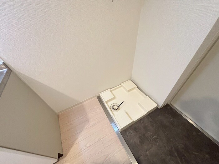 物件内観写真21　(洗濯機置場)