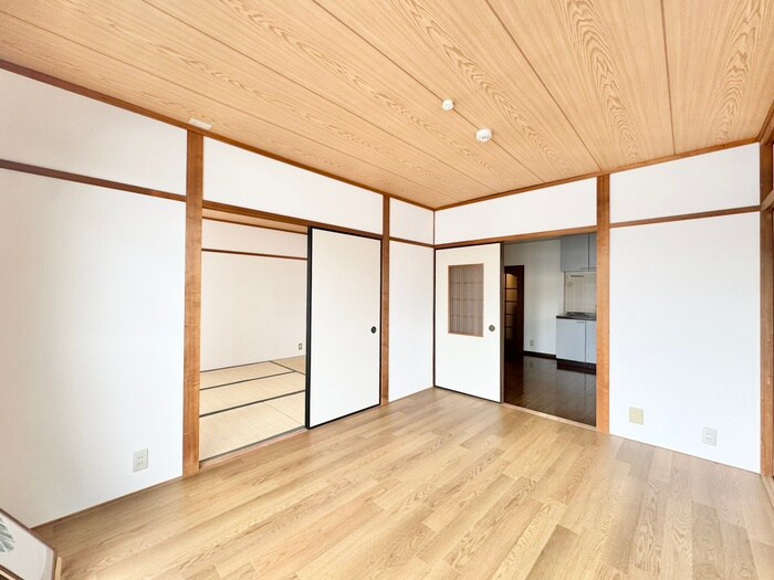 物件内観写真3　(居室)